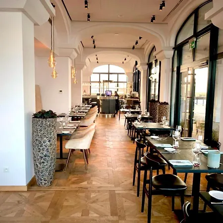 Aparthotel W Marina Royale