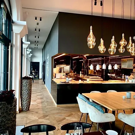 Aparthotel W Marina Royale 4*